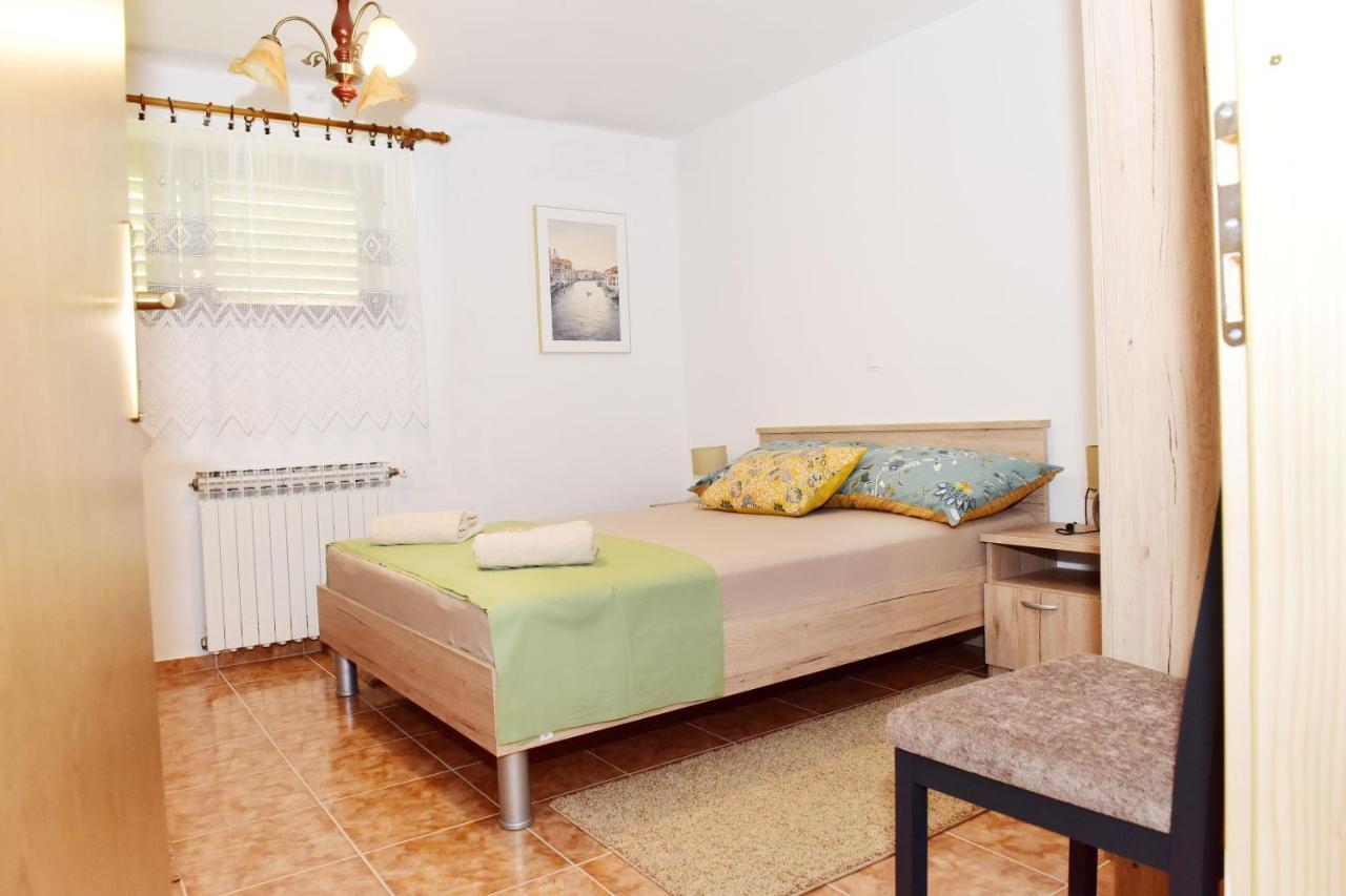 יוסיפדול Apartman Bingo מראה חיצוני תמונה
